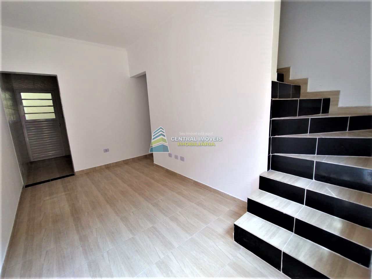 Sobrado à venda com 2 quartos, 51m² - Foto 1