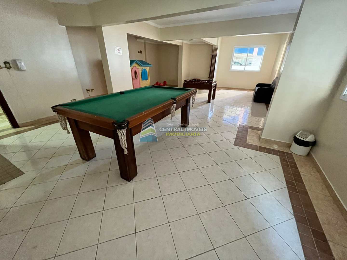 Apartamento à venda com 1 quarto, 50m² - Foto 5