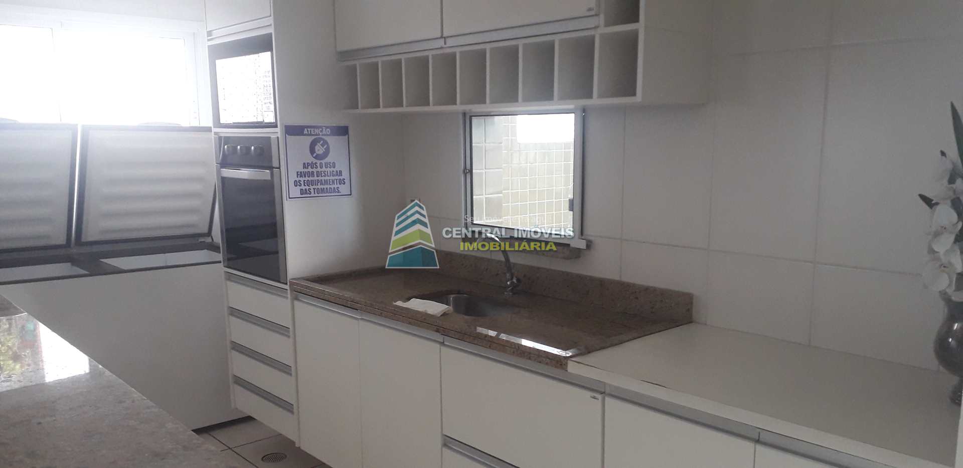 Apartamento à venda com 2 quartos, 75m² - Foto 26