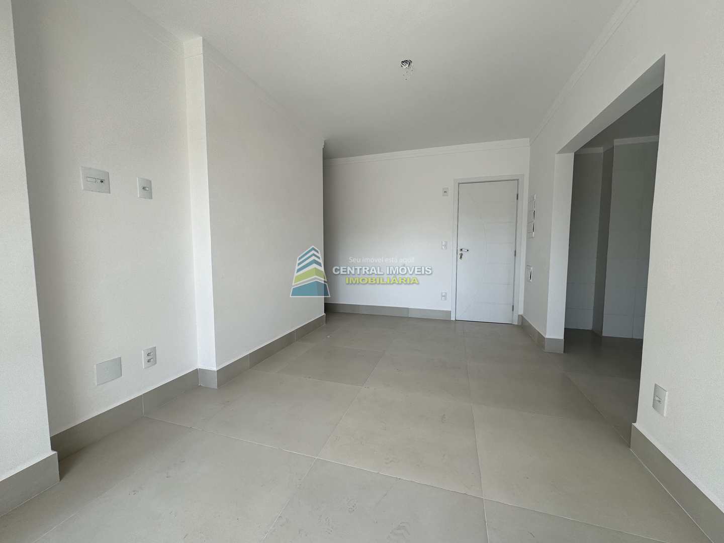 Apartamento à venda com 3 quartos, 109m² - Foto 3