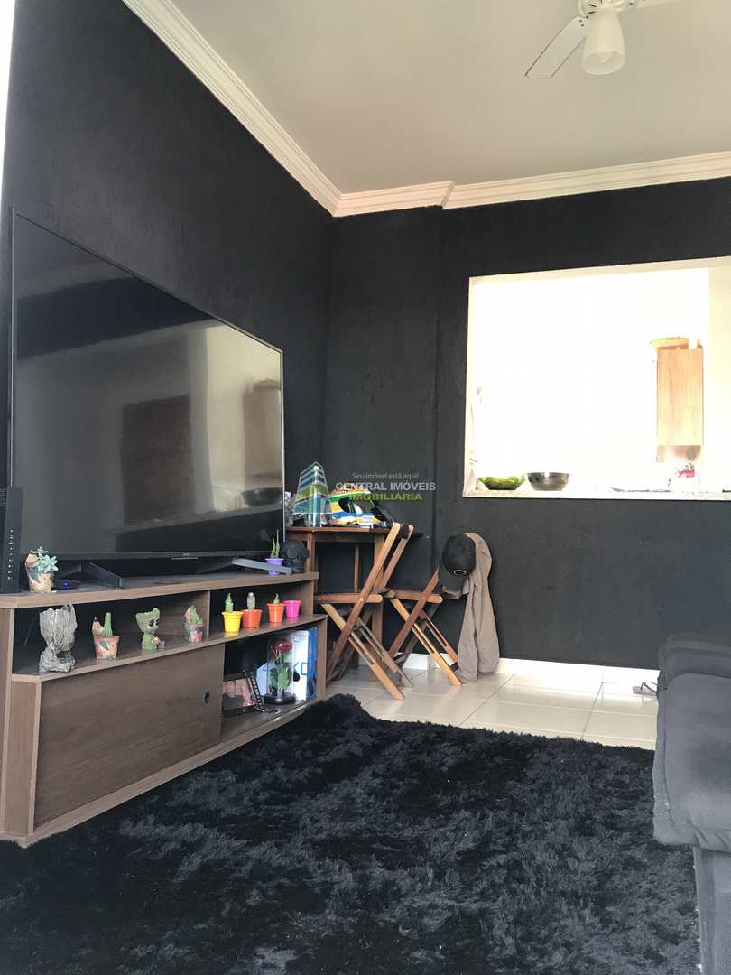 Apartamento à venda com 2 quartos, 70m² - Foto 2