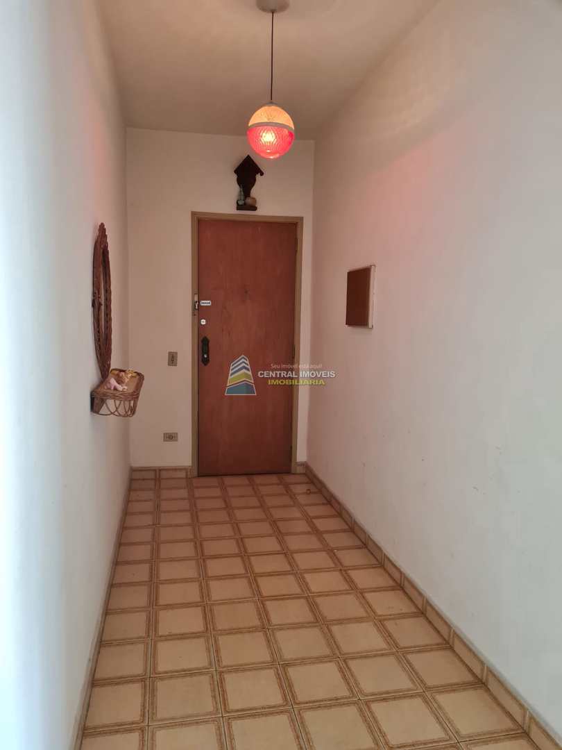 Apartamento à venda com 2 quartos, 77m² - Foto 2