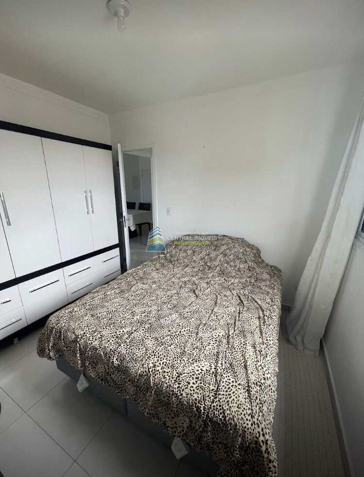 Apartamento à venda com 2 quartos, 70m² - Foto 8