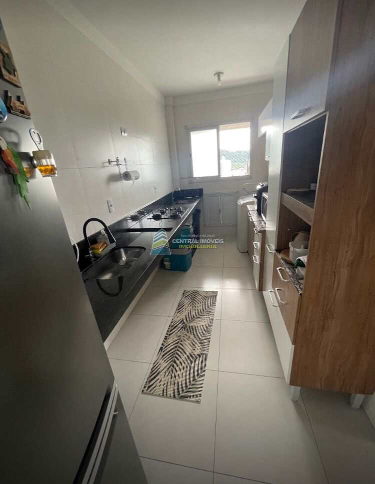 Apartamento à venda com 2 quartos, 70m² - Foto 7