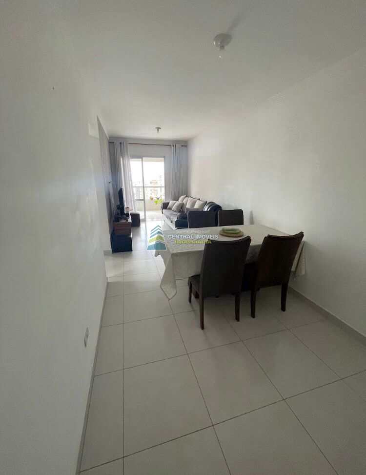 Apartamento à venda com 2 quartos, 70m² - Foto 3