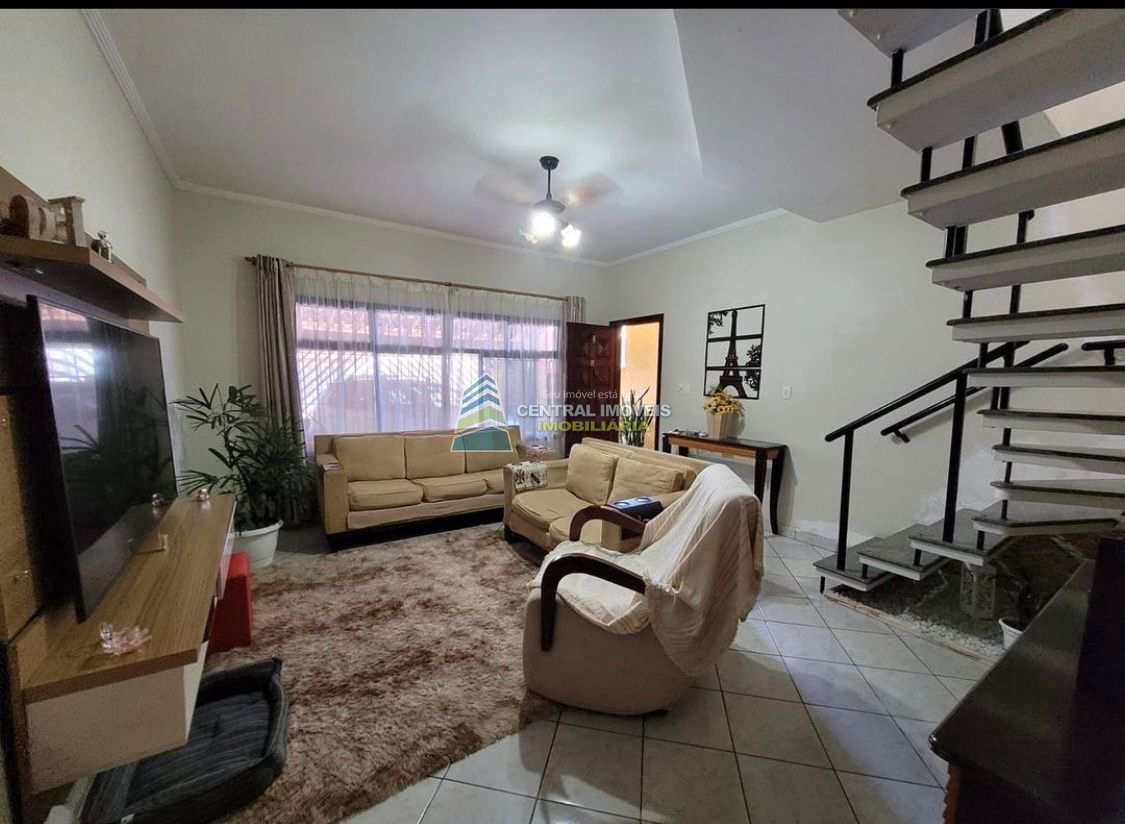 Sobrado para alugar com 3 quartos, 121m² - Foto 1