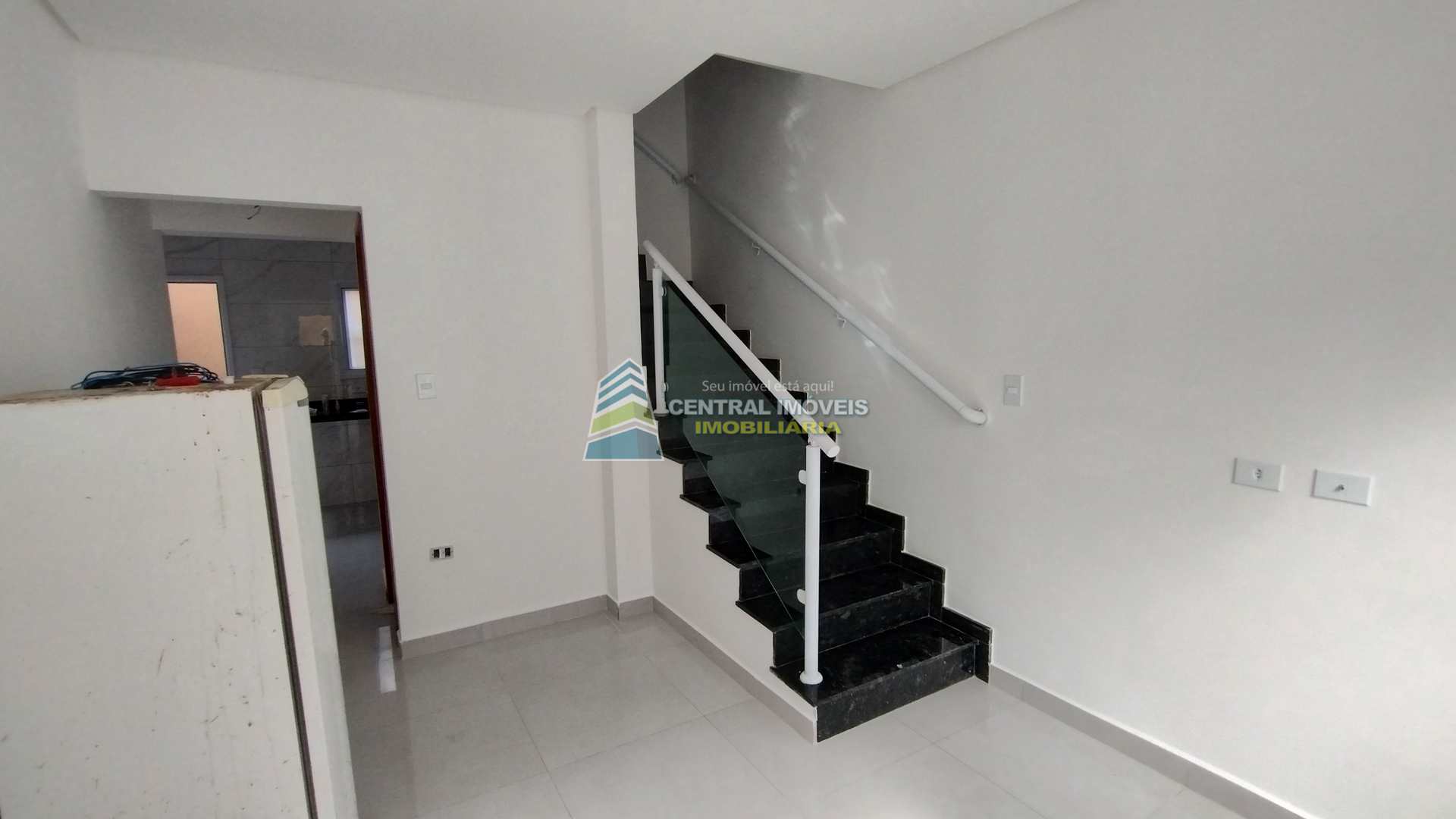 Sobrado à venda com 2 quartos, 46m² - Foto 3