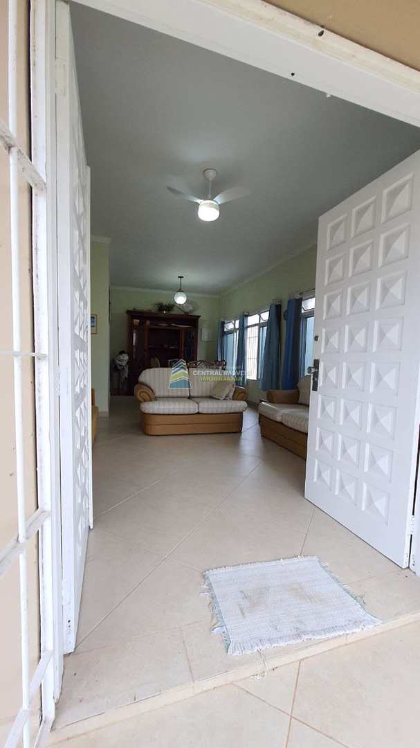 Casa à venda com 7 quartos, 300m² - Foto 13