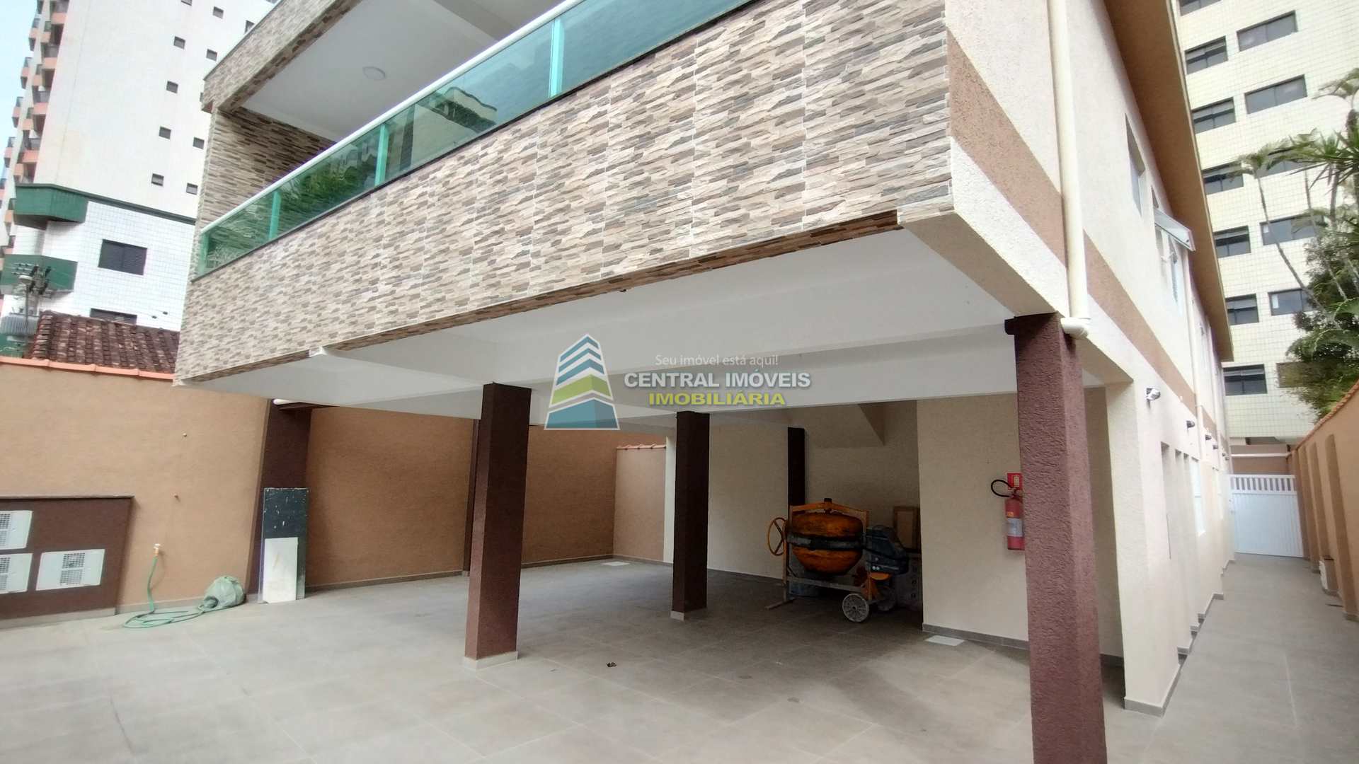 Sobrado à venda com 2 quartos, 60m² - Foto 1