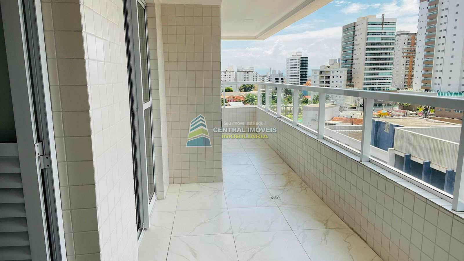 Apartamento à venda com 2 quartos, 67m² - Foto 3