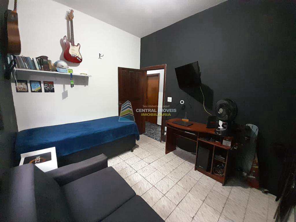 Casa à venda com 4 quartos, 180m² - Foto 16