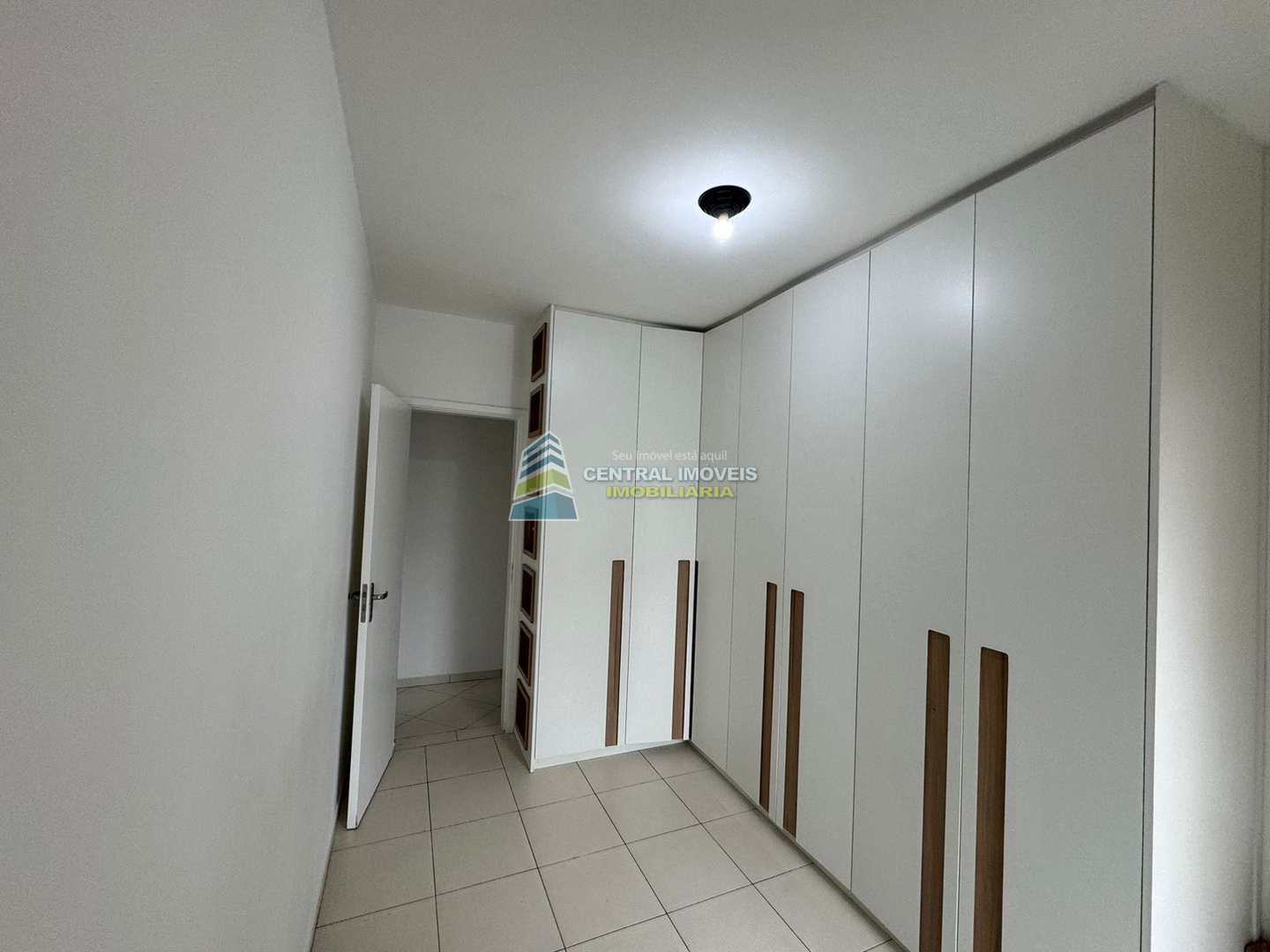 Apartamento à venda com 2 quartos, 57m² - Foto 11