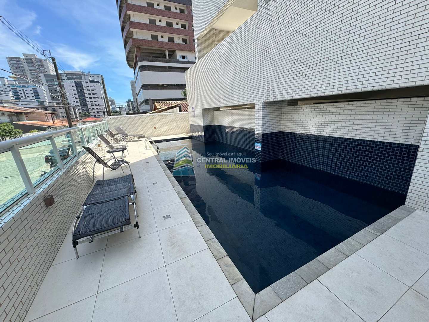 Apartamento à venda com 2 quartos, 57m² - Foto 1