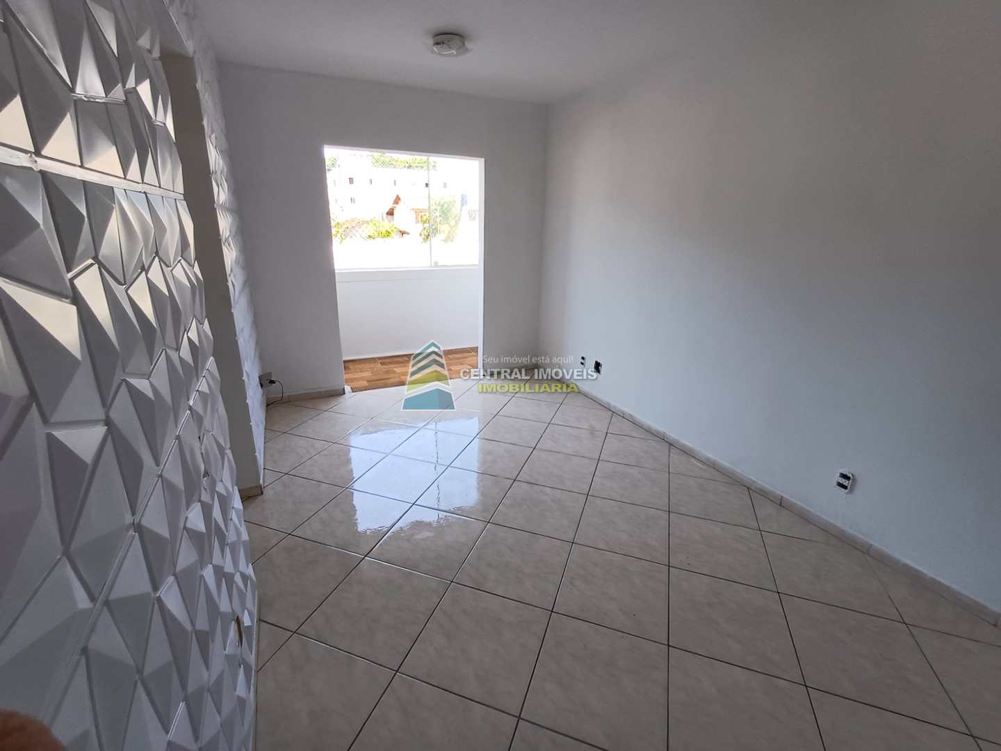 Apartamento à venda com 2 quartos, 72m² - Foto 1