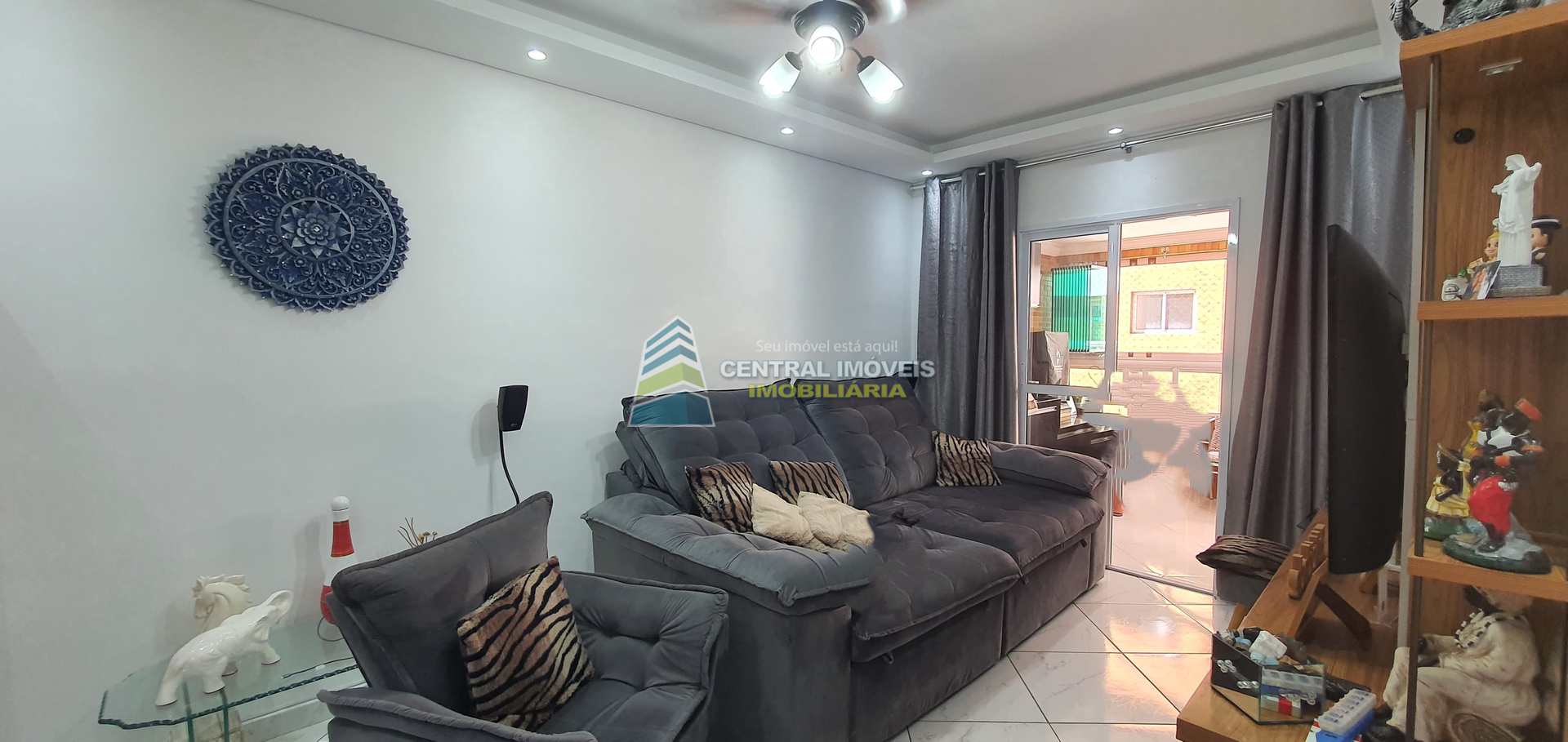 Apartamento à venda com 2 quartos, 90m² - Foto 2