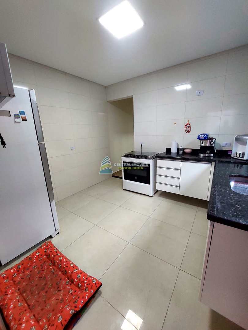 Sobrado à venda com 3 quartos, 130m² - Foto 2