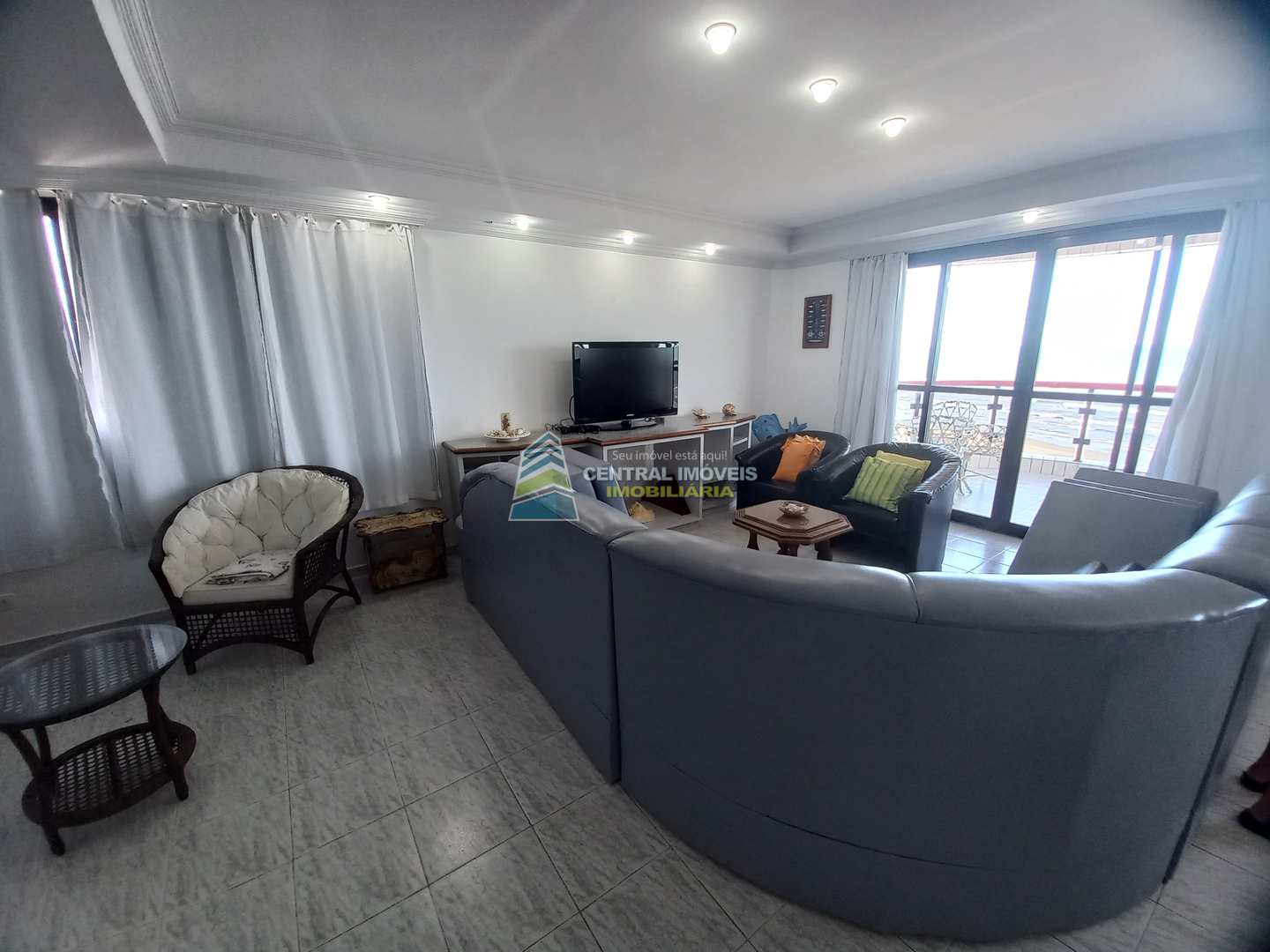 Apartamento à venda com 3 quartos, 165m² - Foto 4