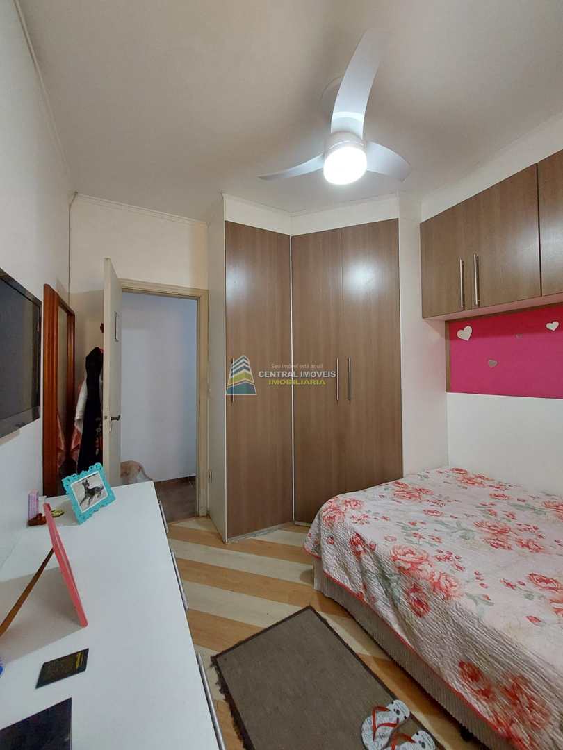 Casa à venda com 3 quartos, 128m² - Foto 11