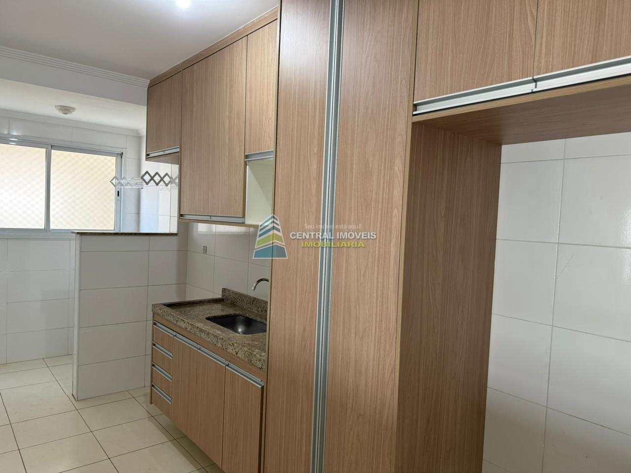 Apartamento à venda com 2 quartos, 76m² - Foto 2