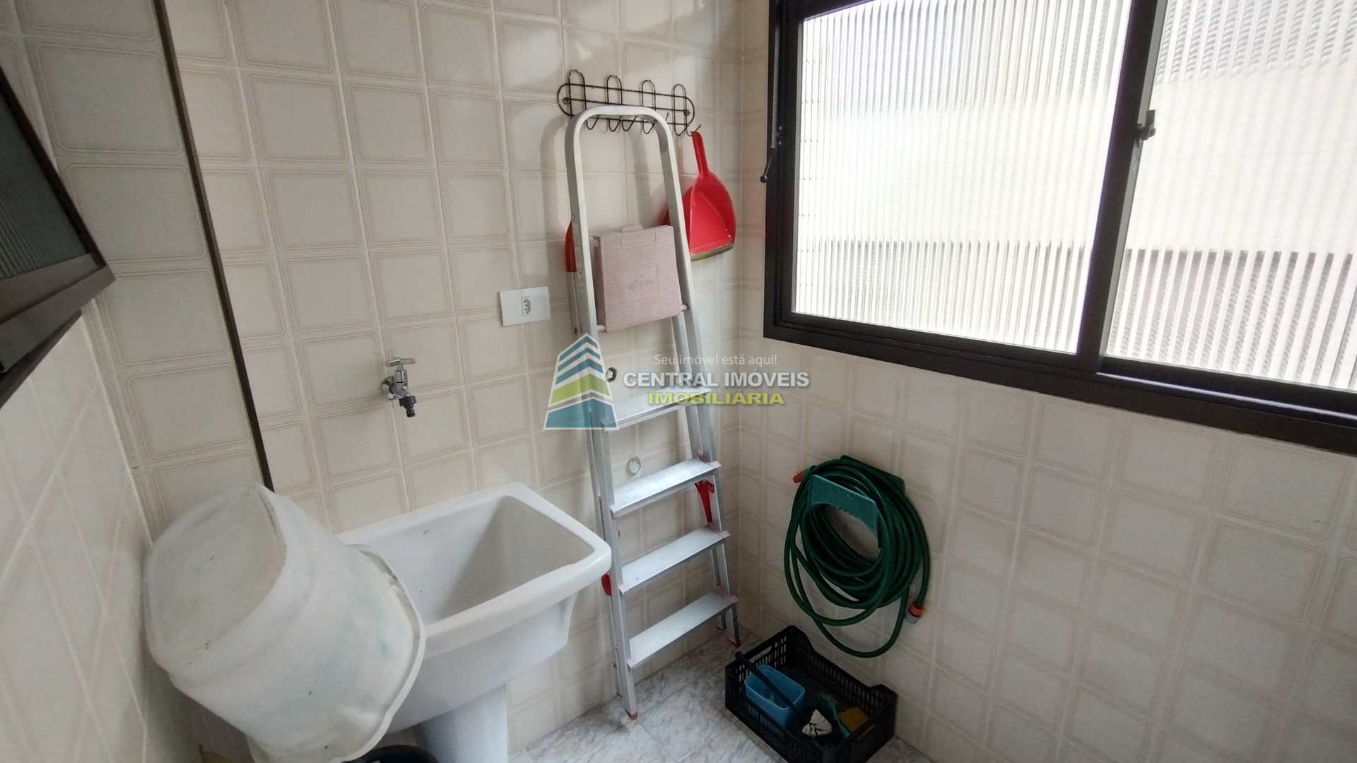 Apartamento para alugar com 2 quartos, 75m² - Foto 9