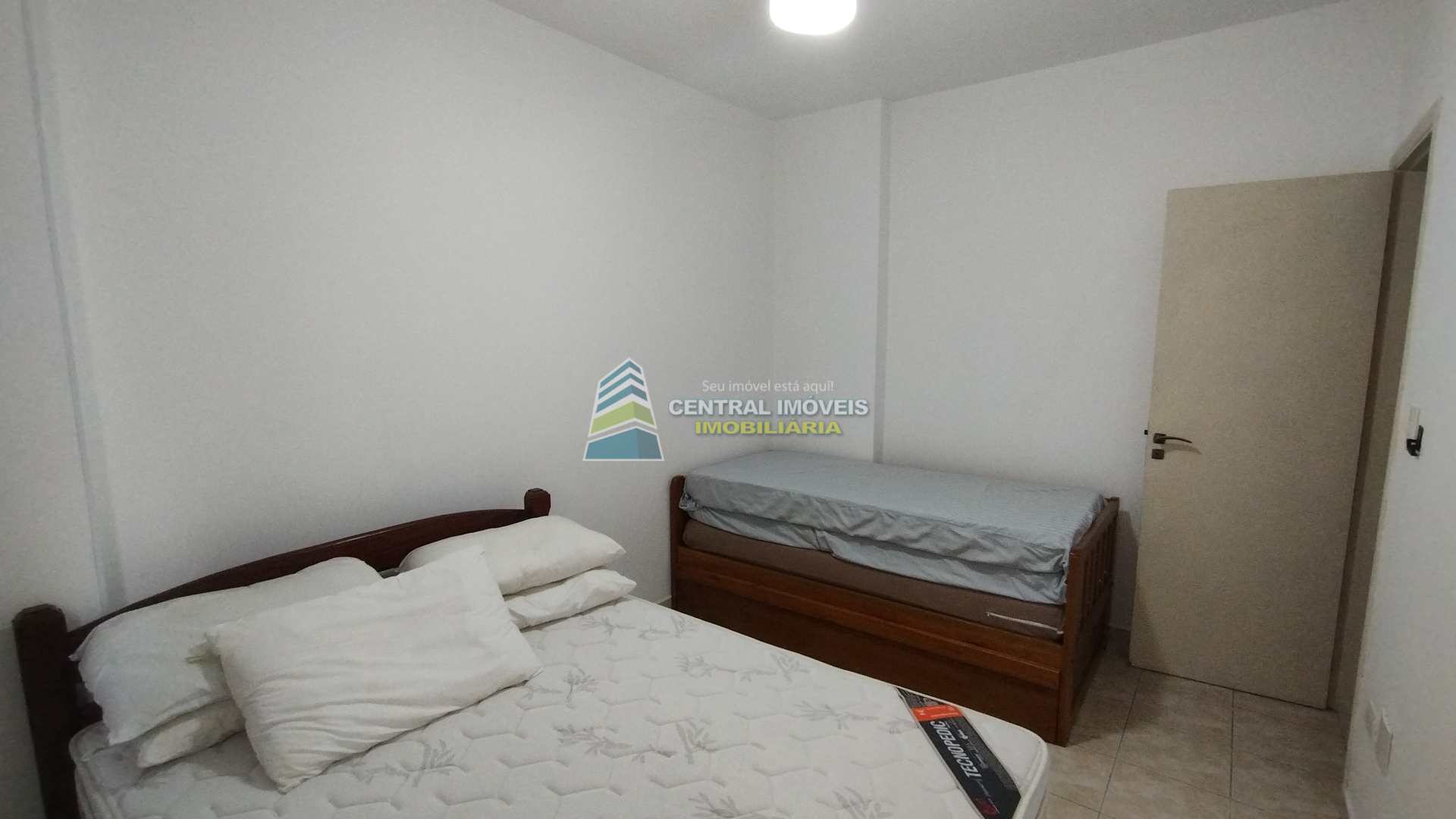 Apartamento para alugar com 2 quartos, 75m² - Foto 11