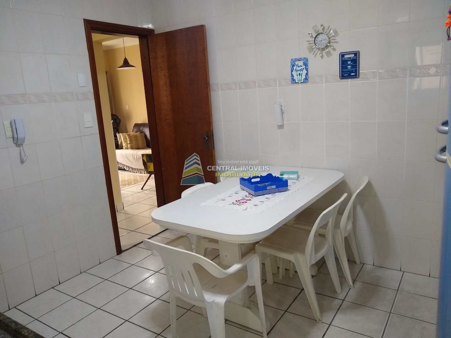 Apartamento à venda com 2 quartos, 77m² - Foto 10