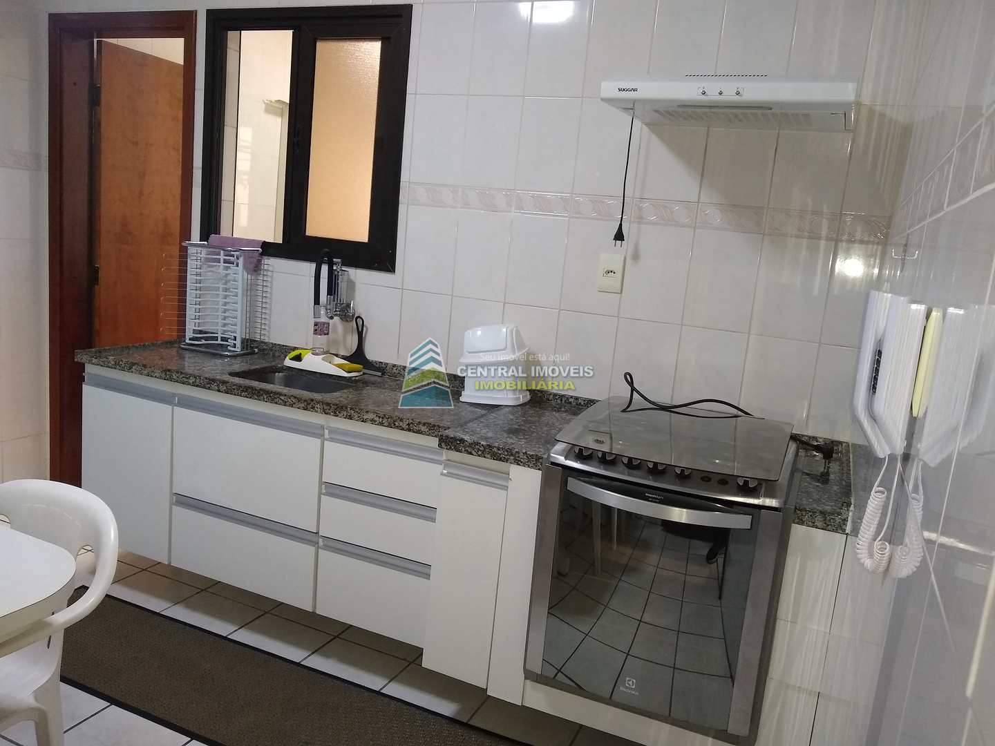 Apartamento à venda com 2 quartos, 77m² - Foto 9