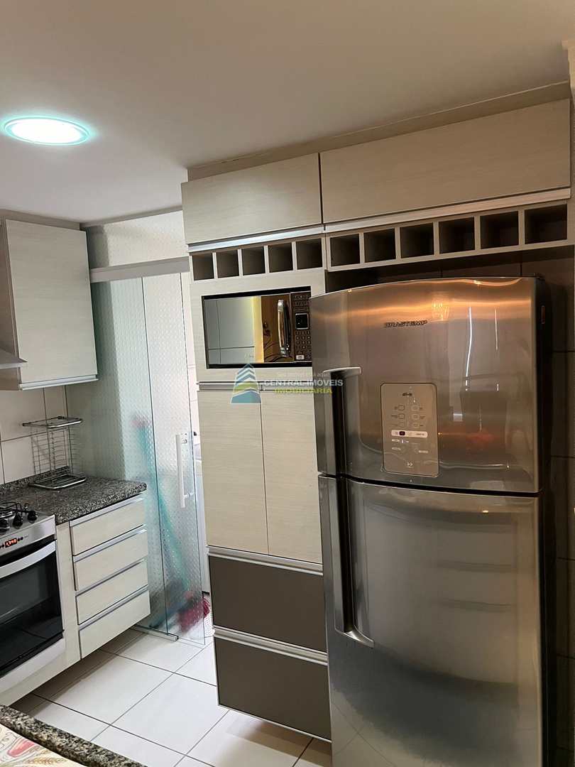 Apartamento para alugar com 3 quartos, 94m² - Foto 3