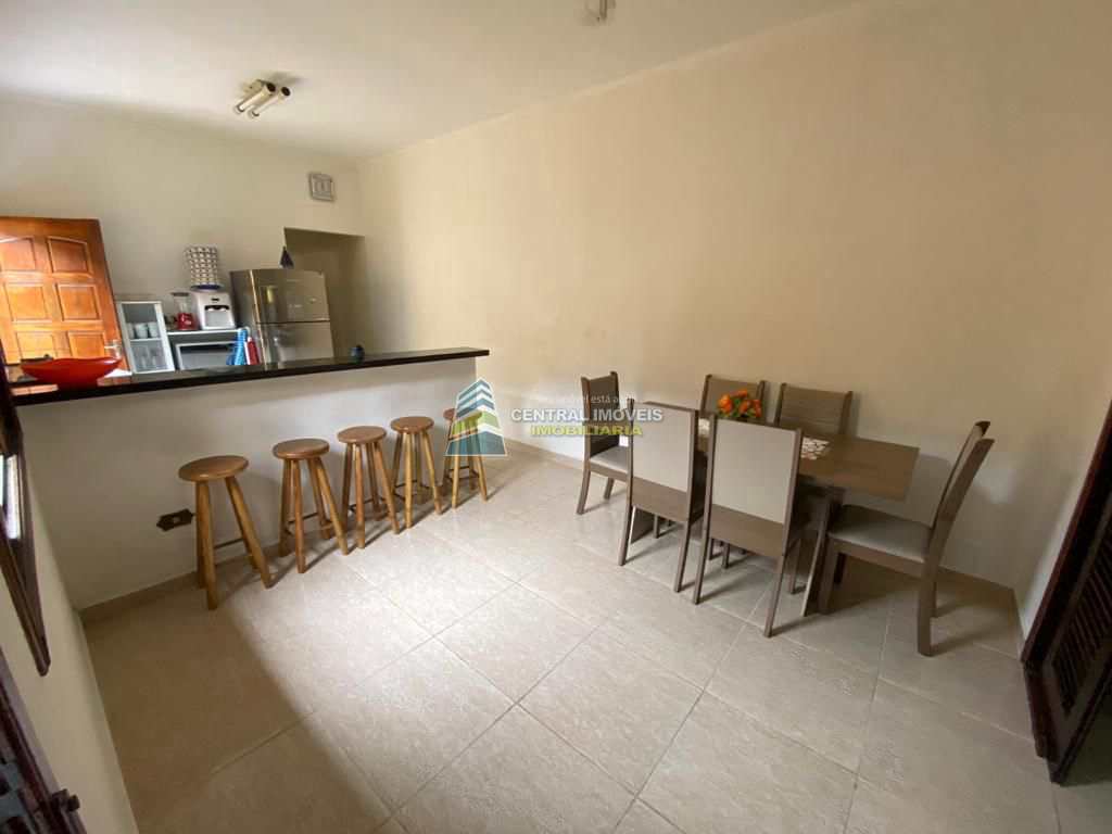 Casa à venda com 2 quartos, 150m² - Foto 2