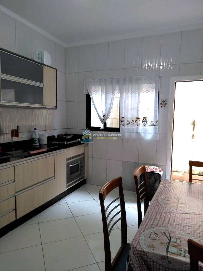 Casa à venda com 2 quartos, 90m² - Foto 8