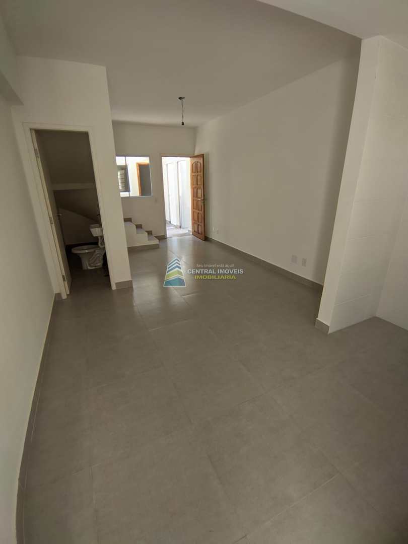 Sobrado para alugar com 2 quartos, 62m² - Foto 2