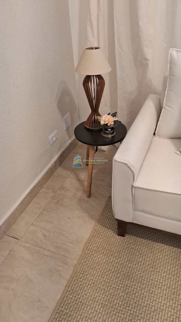 Casa à venda com 2 quartos, 90m² - Foto 12