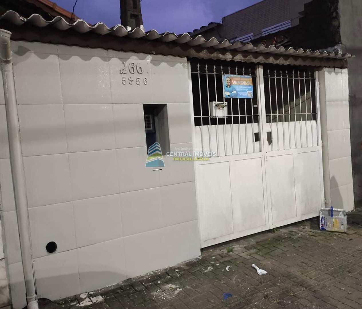 Casa à venda com 2 quartos, 90m² - Foto 1