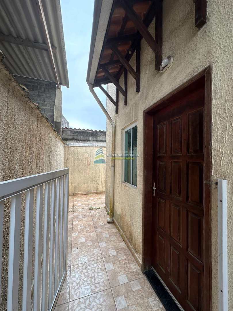 Sobrado à venda com 2 quartos, 50m² - Foto 1