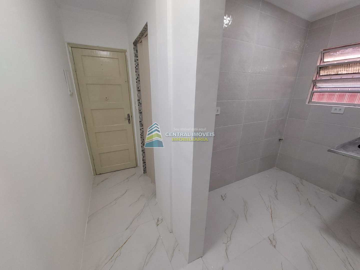 Kitnet e Studio à venda e aluguel com 1 quarto, 30m² - Foto 3