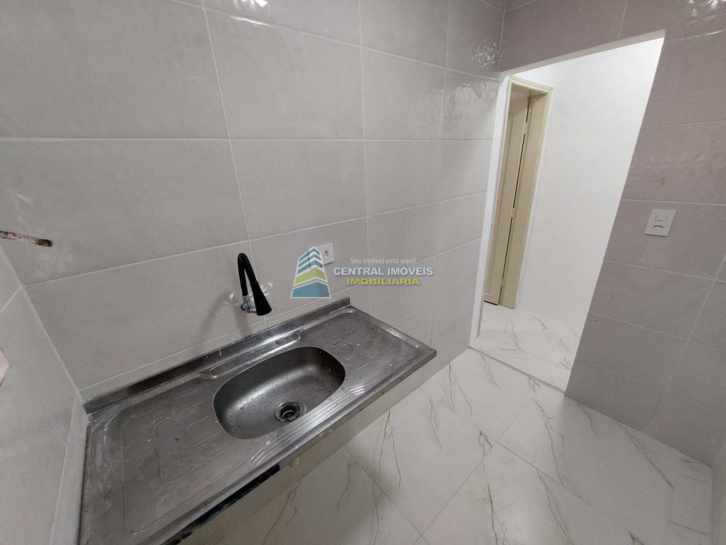 Kitnet e Studio à venda e aluguel com 1 quarto, 30m² - Foto 4