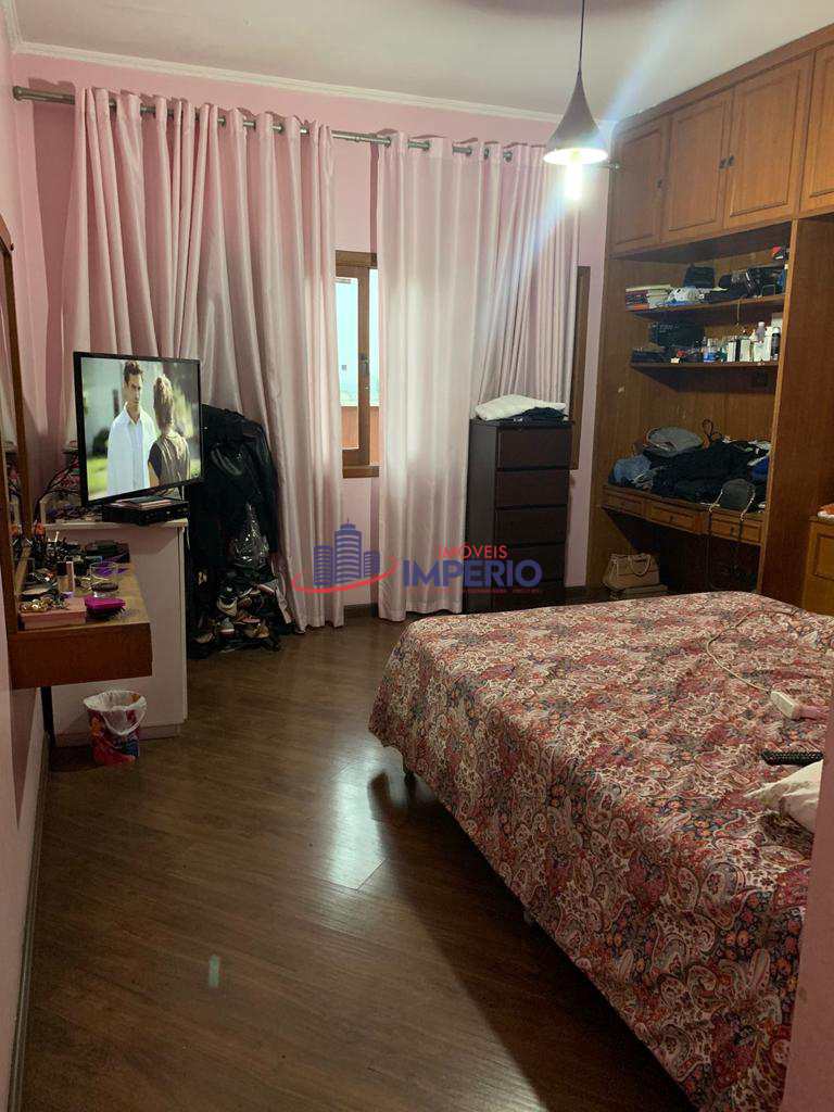 Sobrado com 4 dorms, Vila Rosália, Guarulhos - R$ 1.35 mi, Cod: 9837