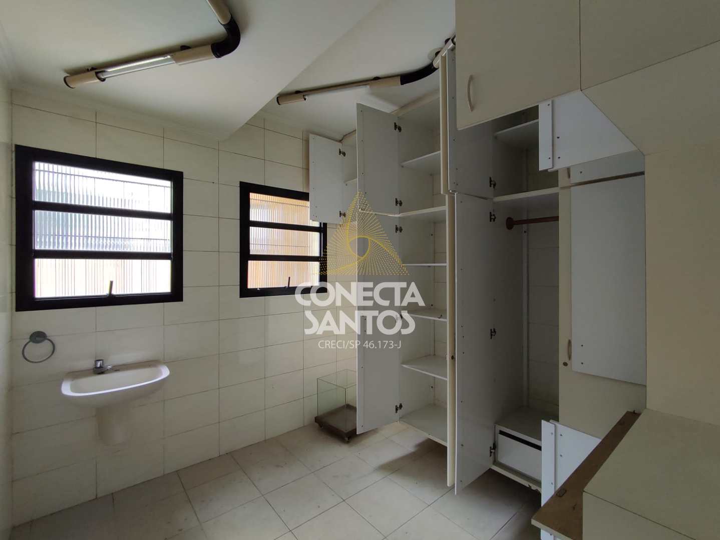 Casa para alugar com 2 quartos, 480m² - Foto 29