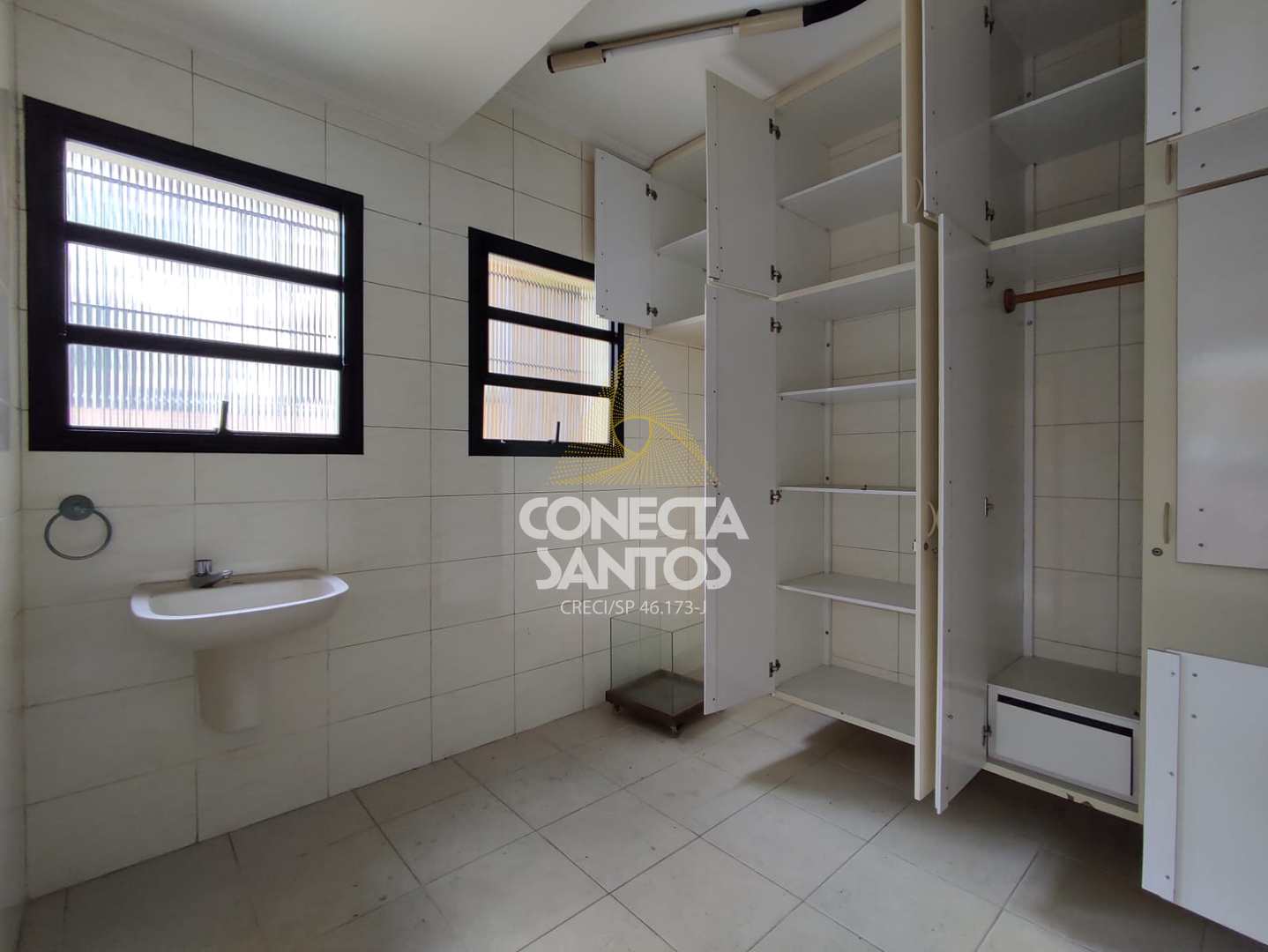 Casa para alugar com 2 quartos, 480m² - Foto 31