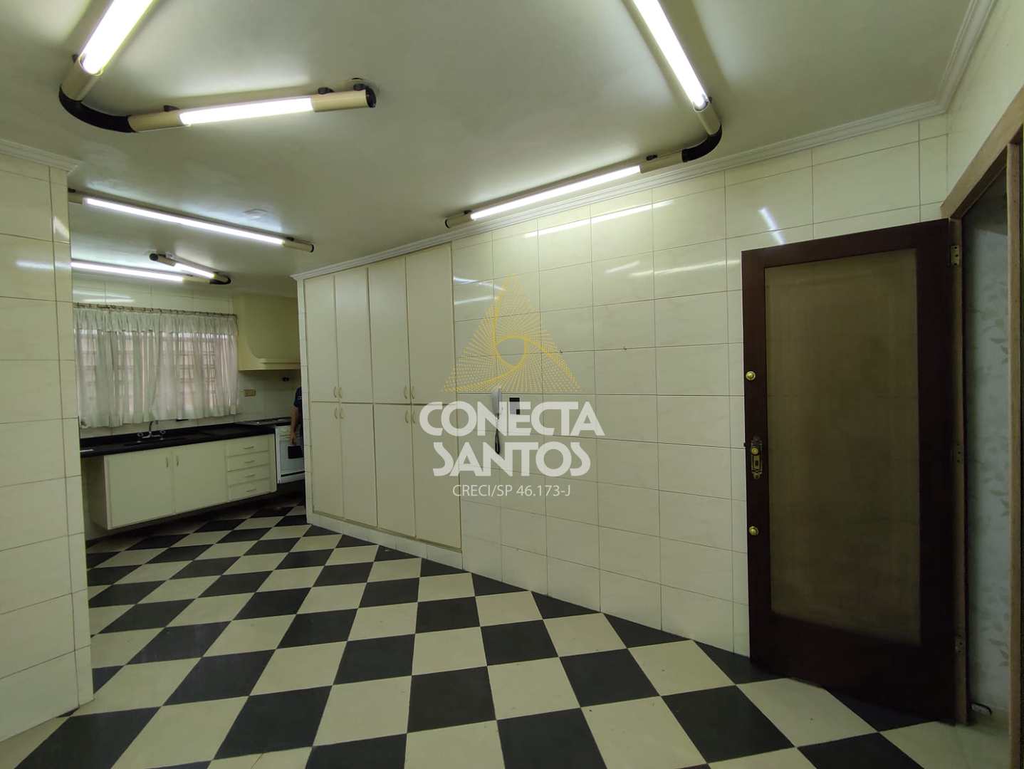 Casa para alugar com 2 quartos, 480m² - Foto 26