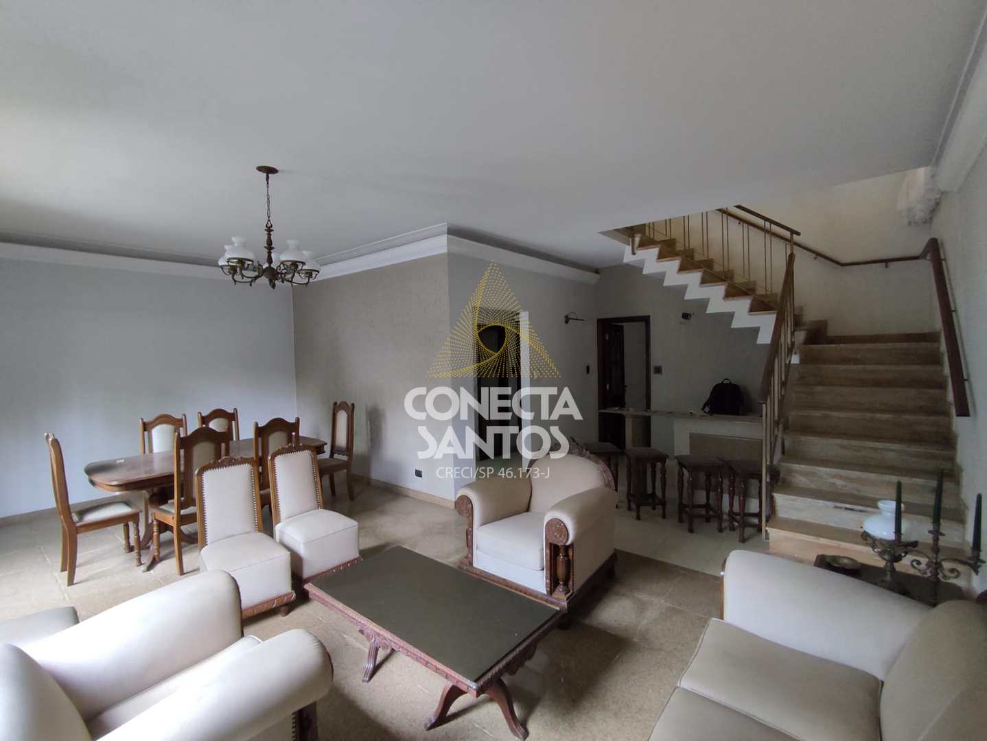 Casa para alugar com 2 quartos, 480m² - Foto 2