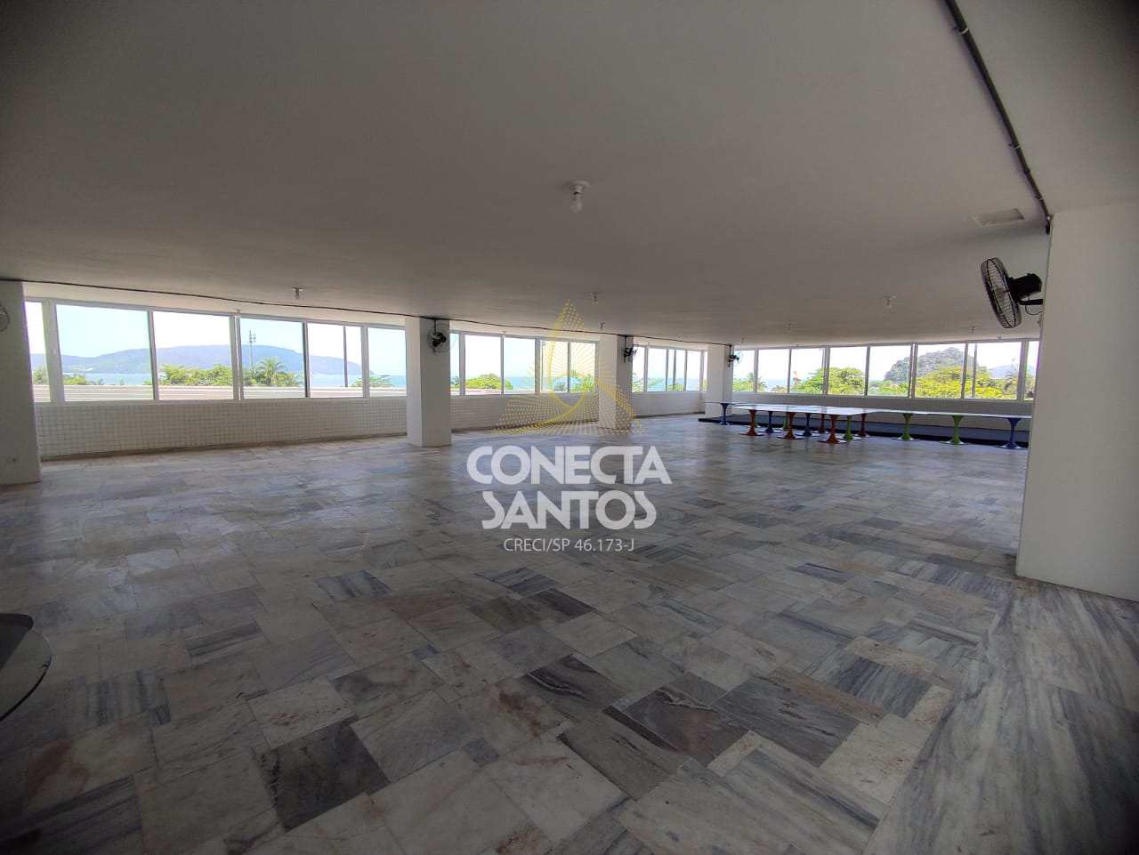Prédio Inteiro para alugar, 400m² - Foto 1