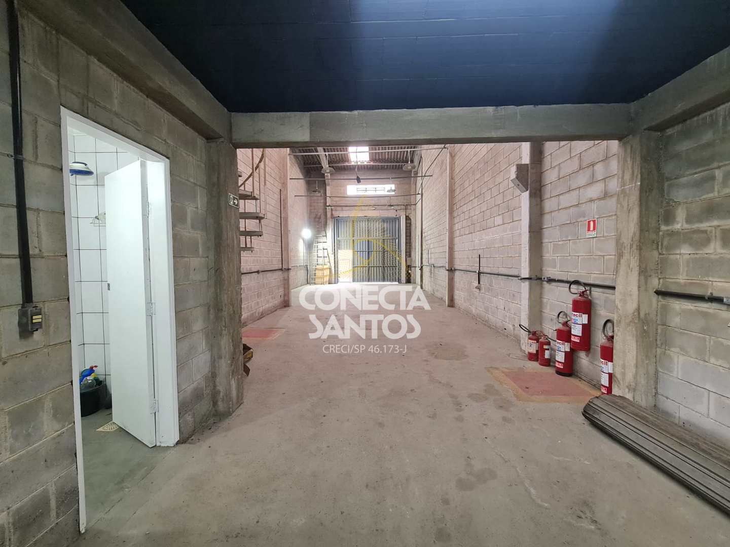 Depósito-Galpão-Armazém à venda e aluguel, 240m² - Foto 14