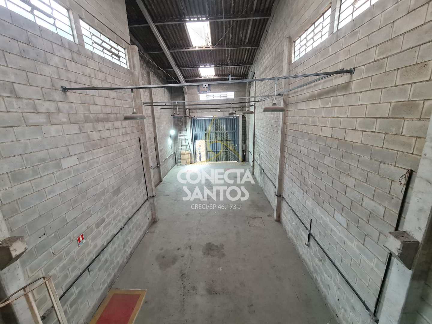 Depósito-Galpão-Armazém à venda e aluguel, 240m² - Foto 30