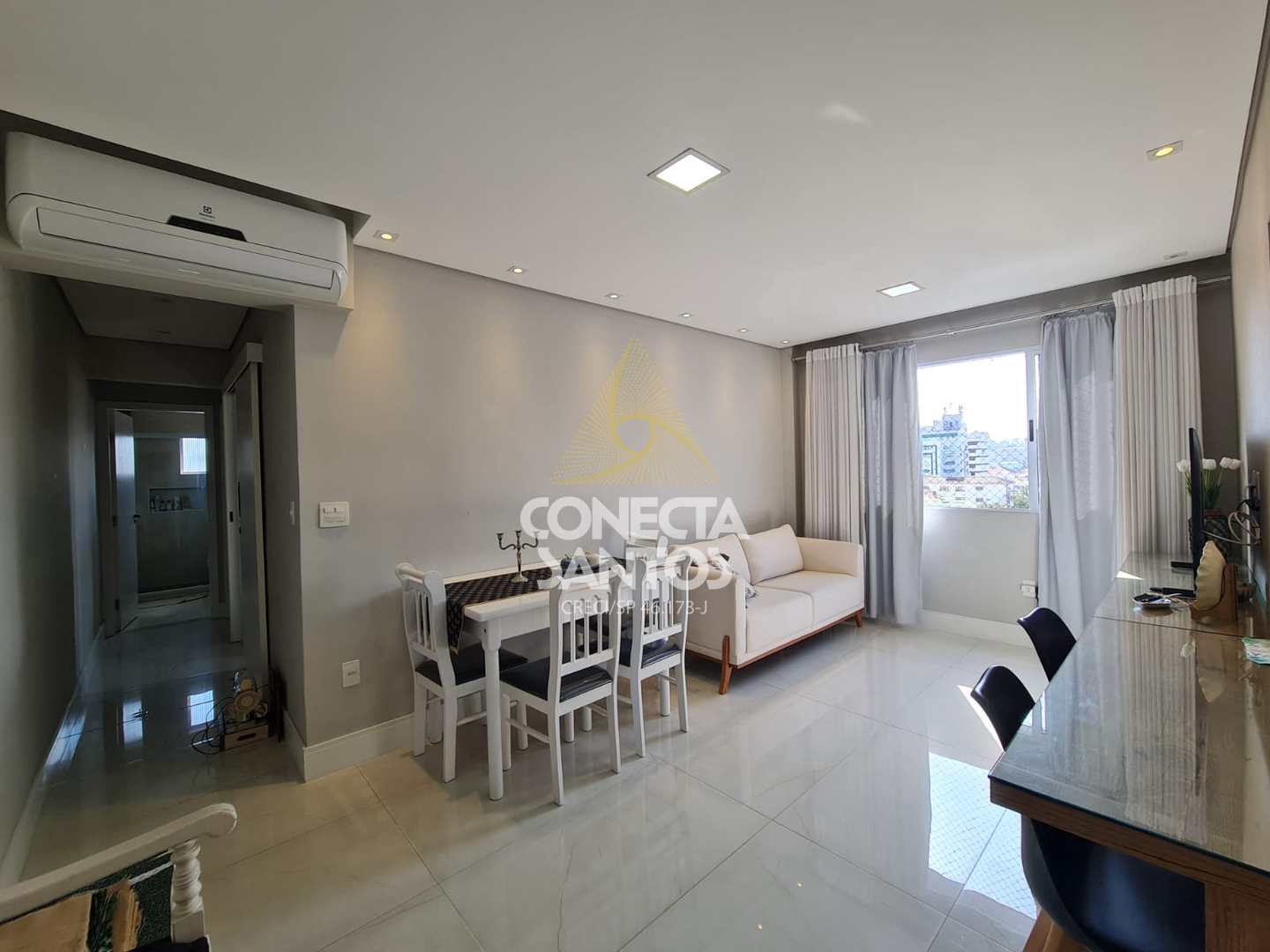 Apartamento à venda com 2 quartos, 70m² - Foto 2
