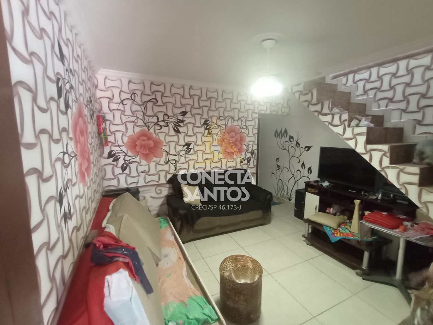 Casa à venda com 2 quartos, 76m² - Foto 1