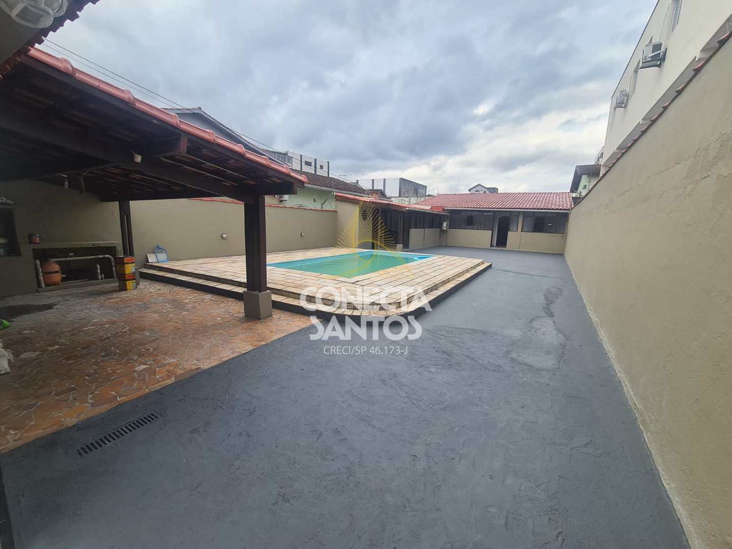 Casa à venda com 2 quartos, 155m² - Foto 4