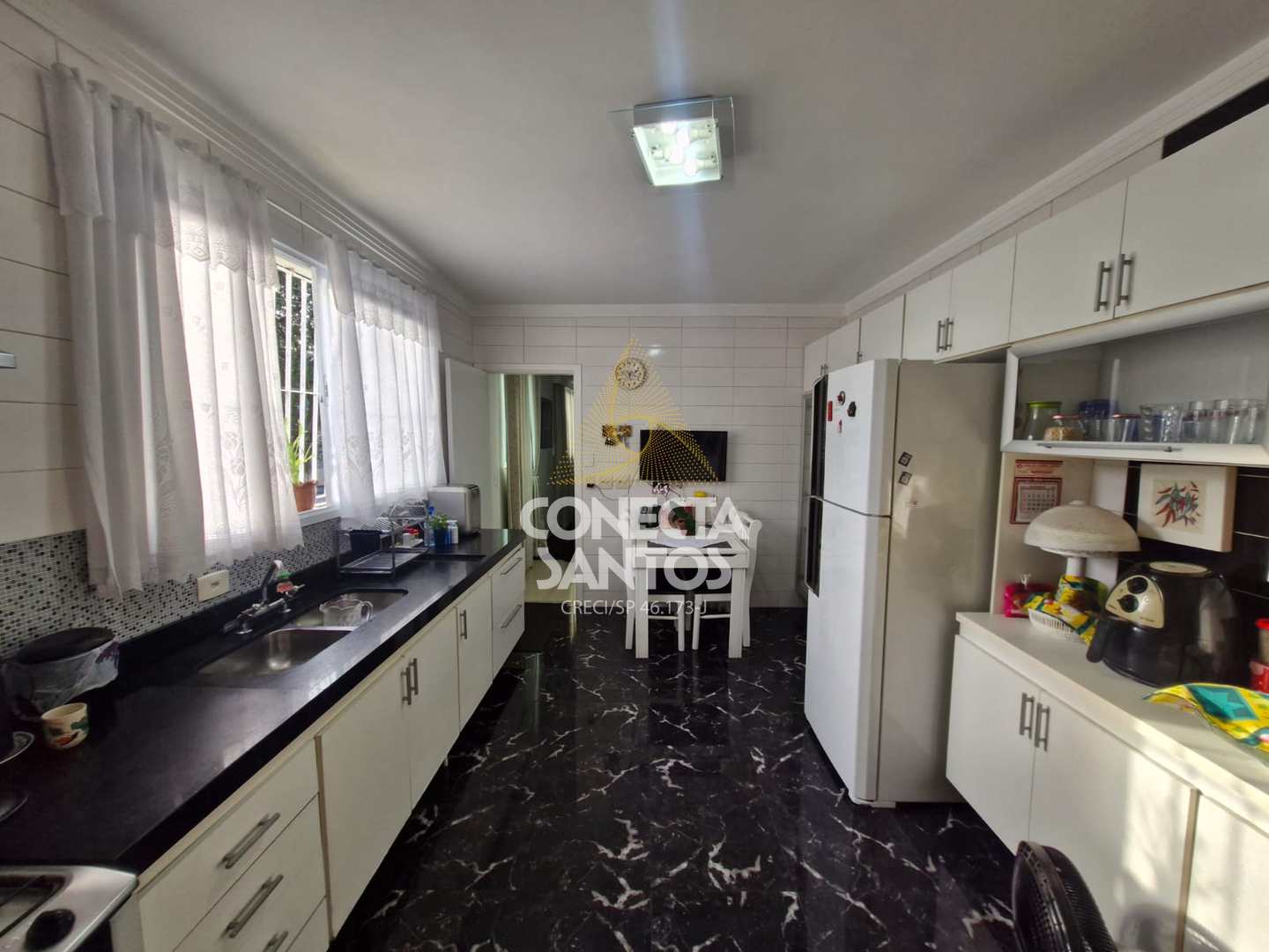 Casa à venda e aluguel com 3 quartos, 250m² - Foto 67