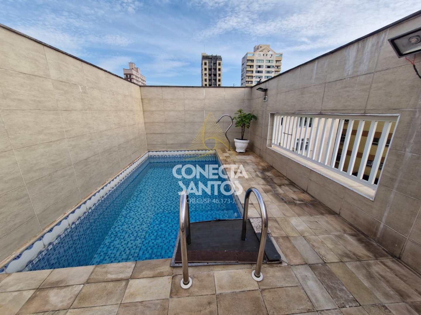 Casa à venda e aluguel com 3 quartos, 250m² - Foto 7