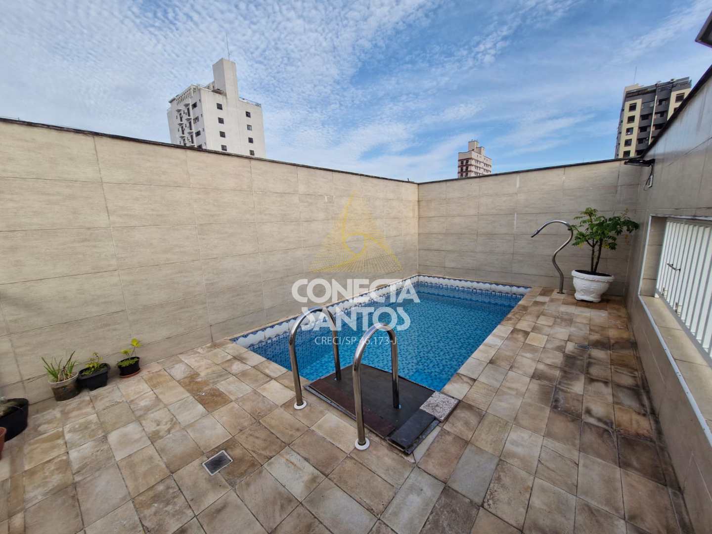 Casa à venda e aluguel com 3 quartos, 250m² - Foto 6